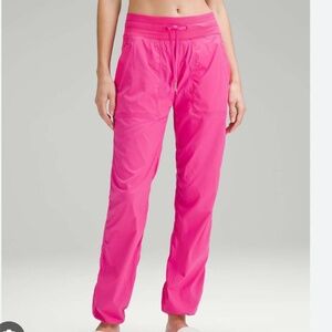 Lululemon Dance Studio Pant, Size 4, Sonic Pink